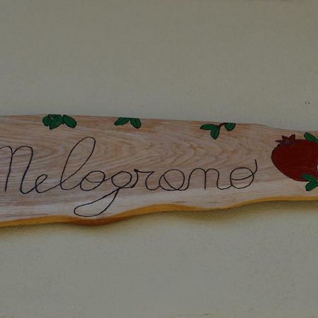 Il Melograno B&B Apartament Roe エクステリア 写真